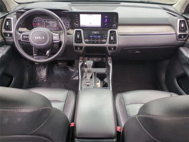 Thumbnail: 2022 Kia Sorento - 16