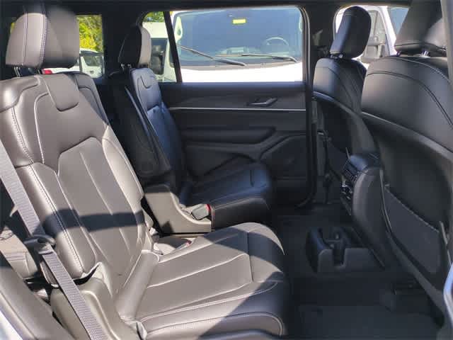 Thumbnail: 2025 Jeep Grand Cherokee L - 21