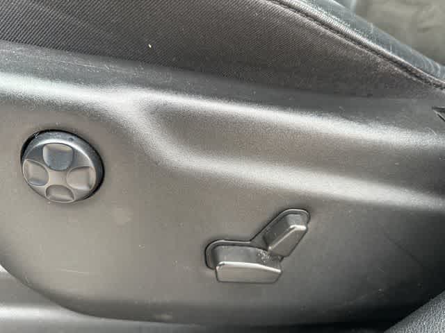 Thumbnail: 2022 Dodge Durango - 14