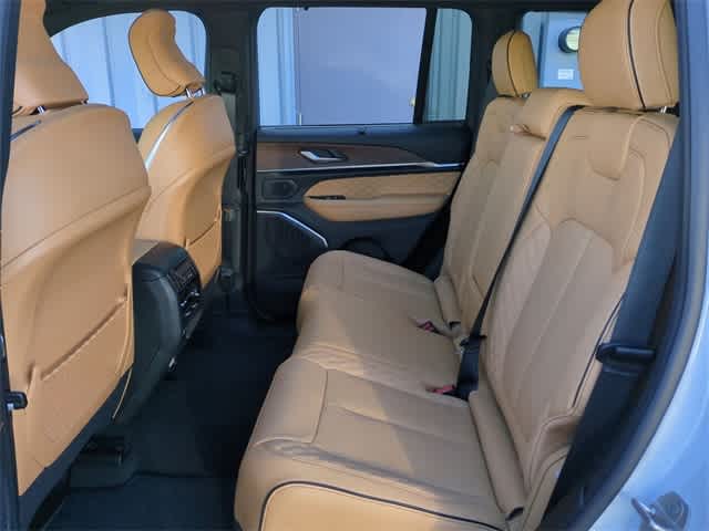 Thumbnail: 2025 Jeep Grand Cherokee - 21