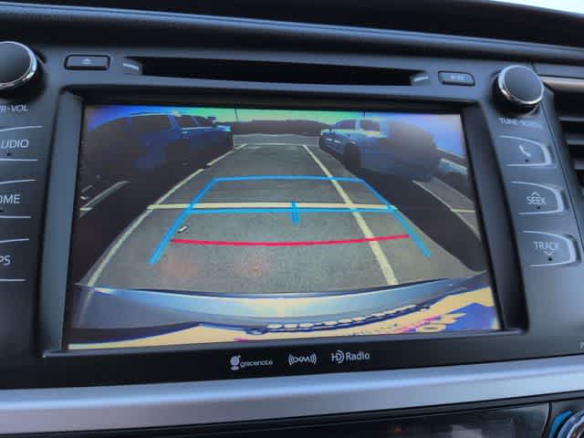 Thumbnail: 2016 Toyota Highlander - 29