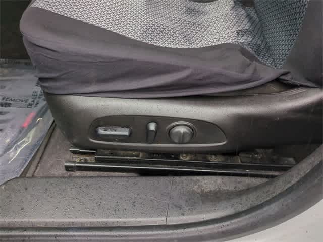 Thumbnail: 2017 Chevrolet Malibu - 18