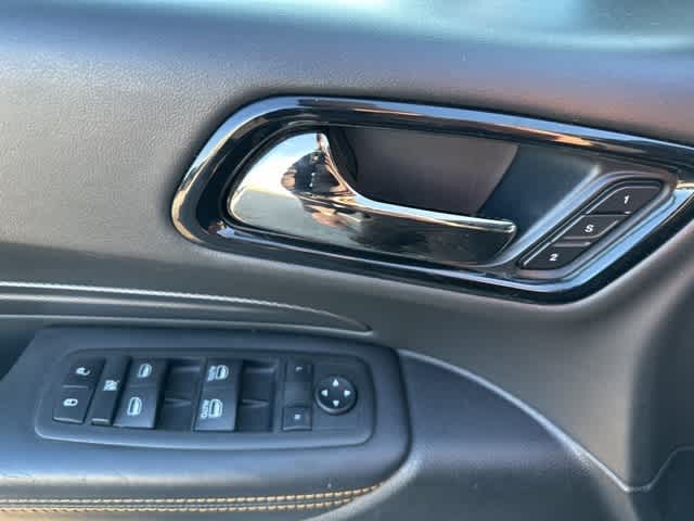 Thumbnail: 2022 Dodge Durango - 13