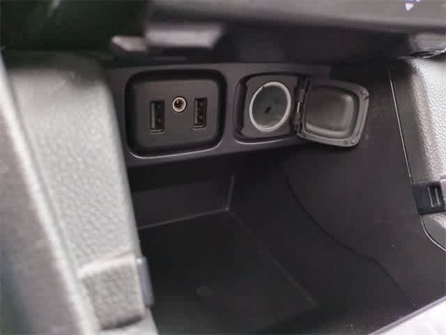 Thumbnail: 2022 Buick Encore - 31