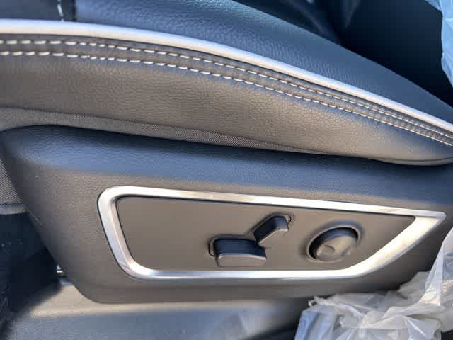 Thumbnail: 2026 RAM 1500 - 6