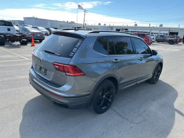 Thumbnail: 2024 Volkswagen Tiguan - 21