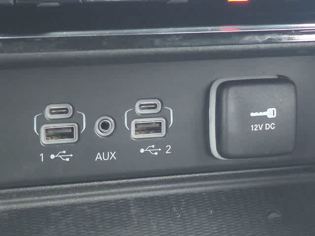 Thumbnail: 2024 Jeep Grand Cherokee L - 30