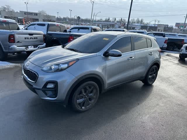 Thumbnail: 2022 Kia Sportage - 16