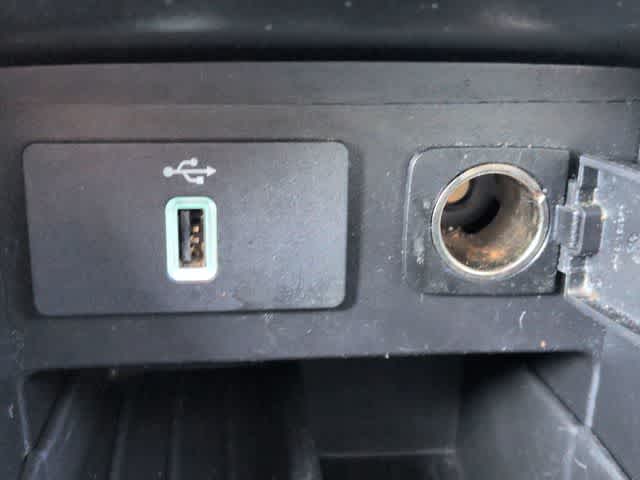 Thumbnail: 2017 Ford Explorer - 30