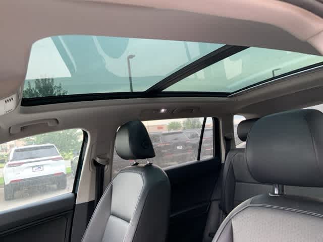 Thumbnail: 2019 Volkswagen Tiguan - 8