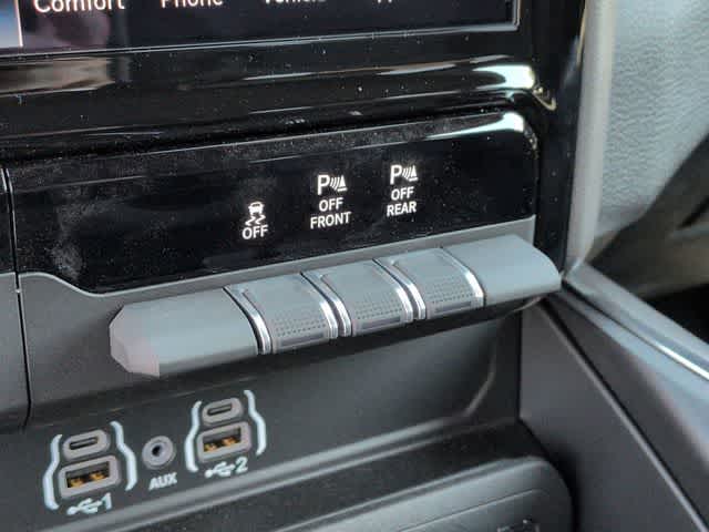 Thumbnail: 2026 RAM 1500 - 40