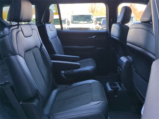 Thumbnail: 2025 Jeep Grand Cherokee L - 22