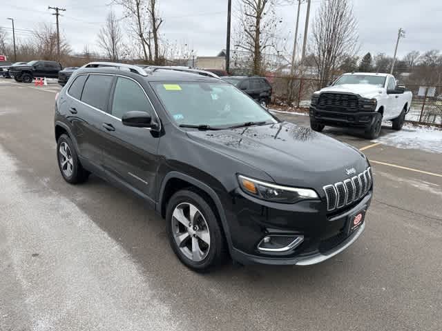 Thumbnail: 2019 Jeep Cherokee - 25