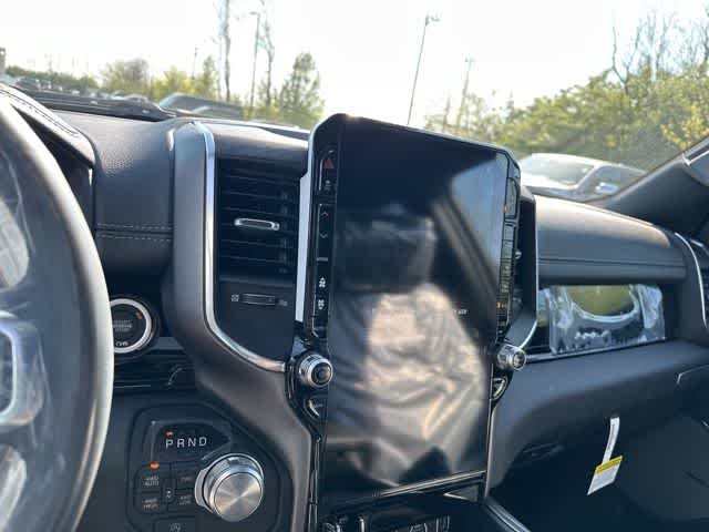 Thumbnail: 2026 RAM 1500 - 4