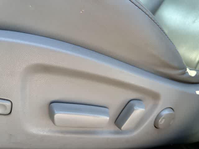 Thumbnail: 2017 Toyota Highlander - 8