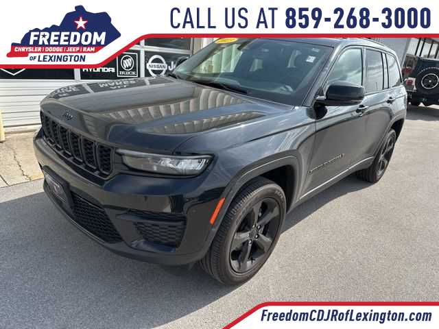 Thumbnail: 2023 Jeep Grand Cherokee - 1