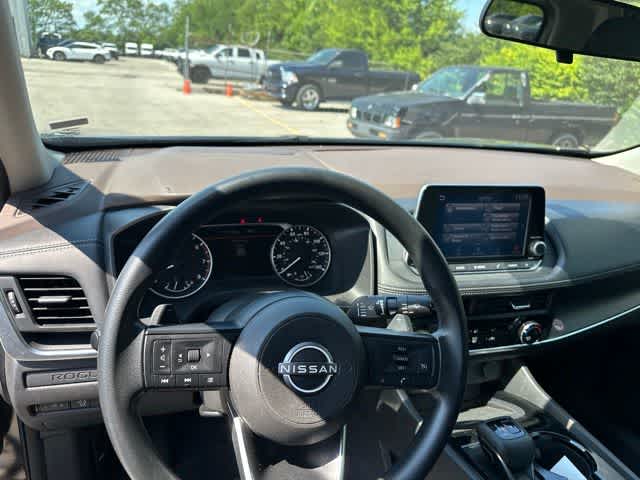 Thumbnail: 2023 Nissan Rogue - 7
