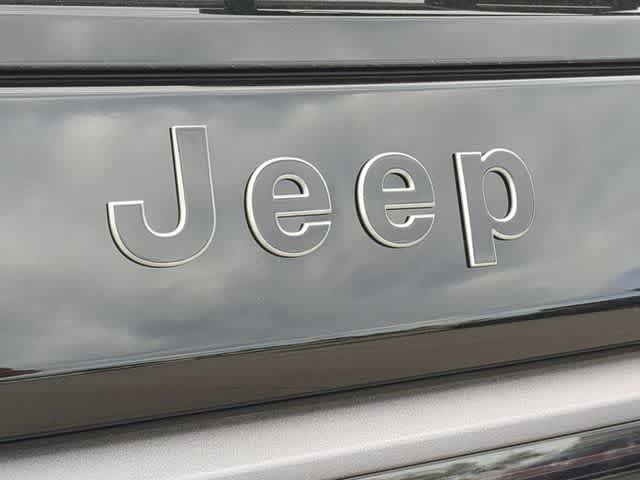 Thumbnail: 2026 Jeep Grand Wagoneer - 12