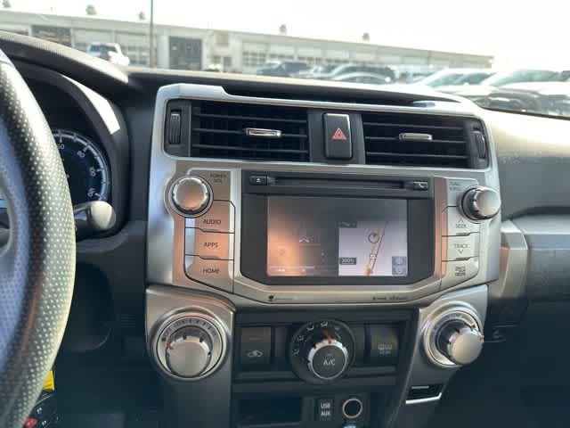 Thumbnail: 2016 Toyota 4Runner - 7