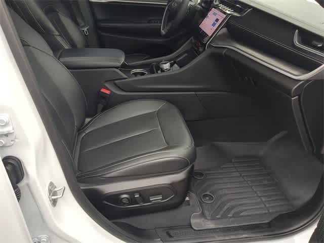 Thumbnail: 2025 Jeep Grand Cherokee - 23