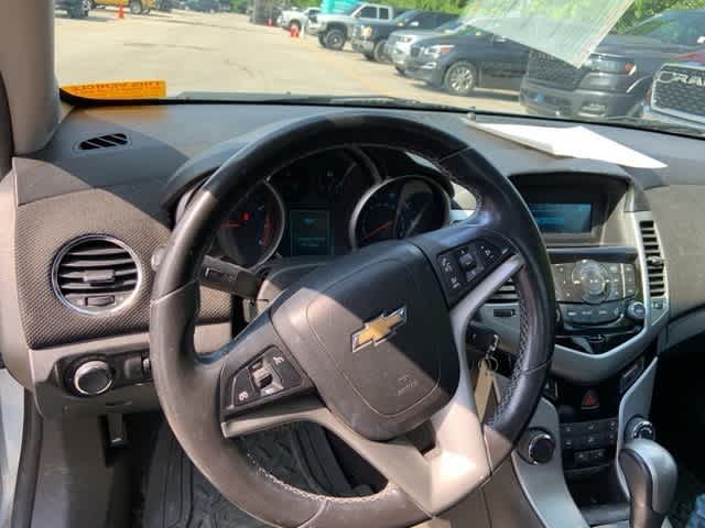 Thumbnail: 2011 Chevrolet Cruze - 5