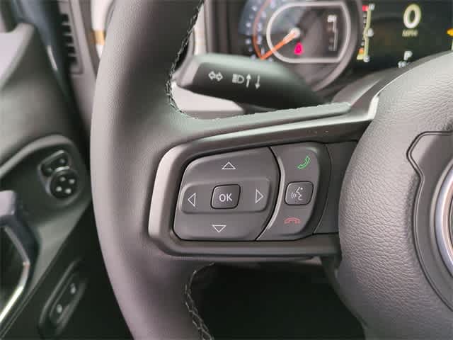 Thumbnail: 2025 Jeep Gladiator - 23