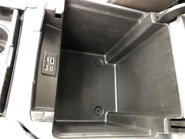 Thumbnail: 2021 GMC Yukon XL - 30