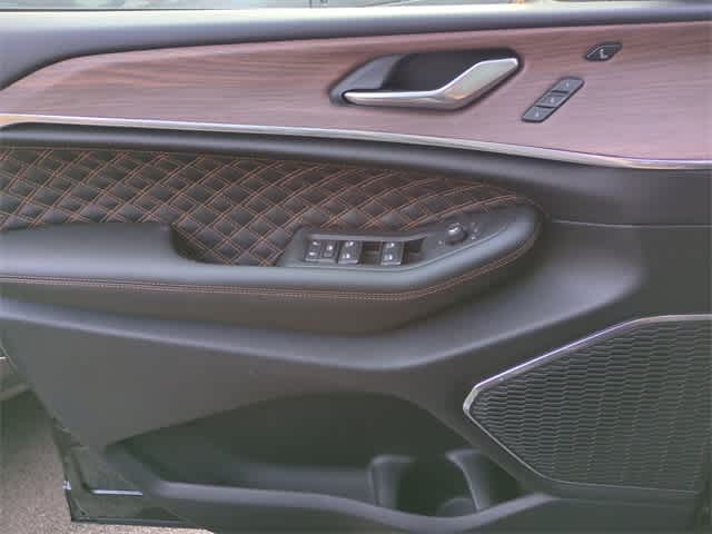 Thumbnail: 2025 Jeep Grand Cherokee L - 32