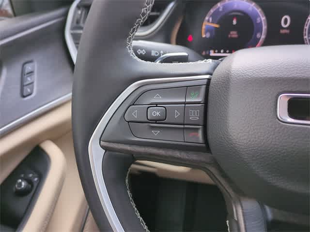 Thumbnail: 2025 Jeep Grand Cherokee L - 24