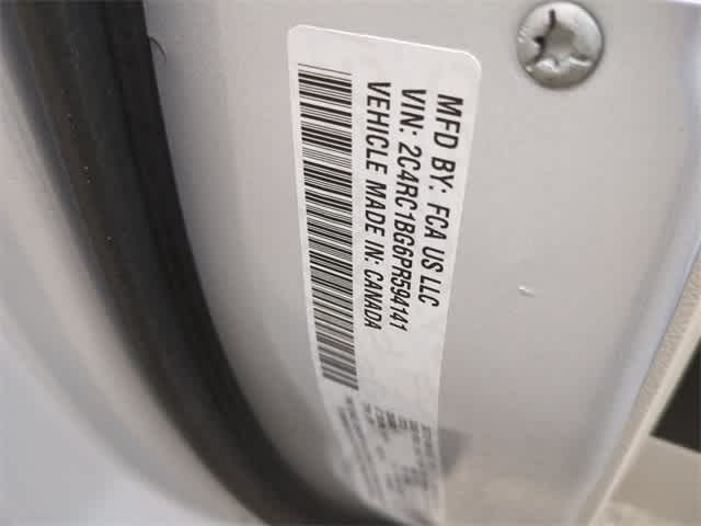 Thumbnail: 2023 Chrysler Pacifica - 35