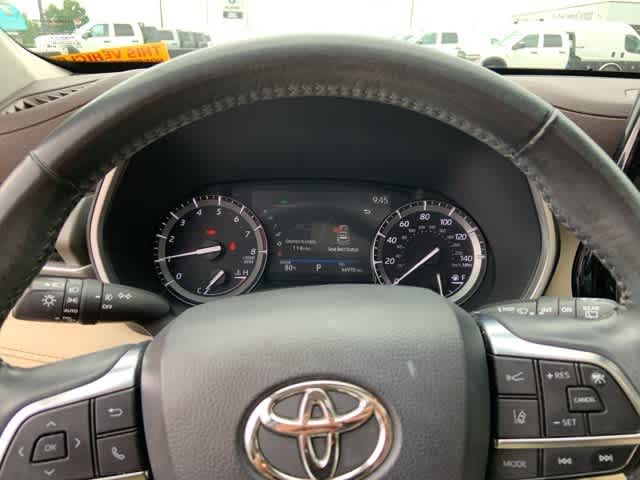 Thumbnail: 2021 Toyota Highlander - 7