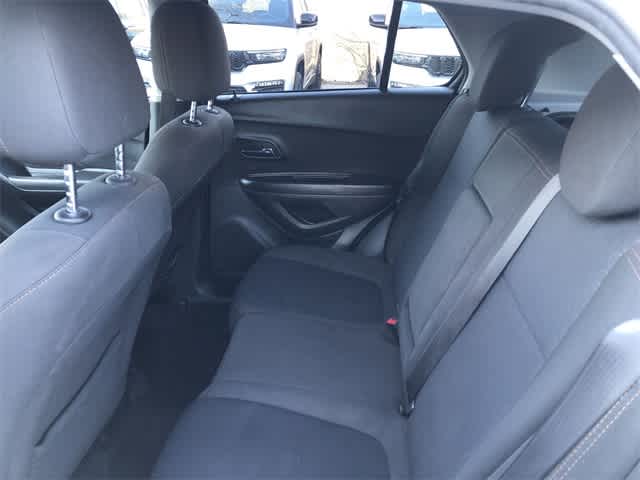 Thumbnail: 2020 Chevrolet Trax - 23