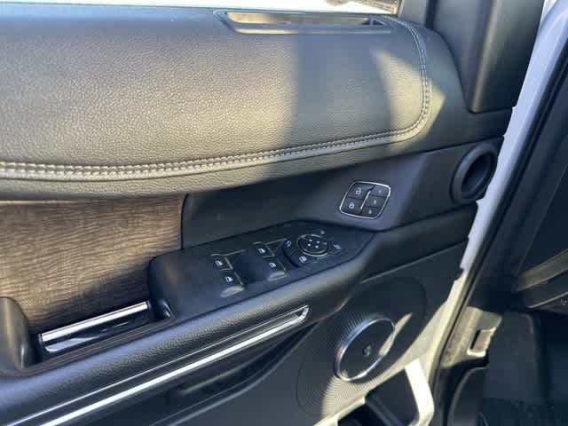 Thumbnail: 2020 Ford Expedition - 12