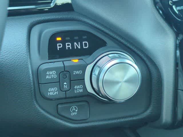 Thumbnail: 2026 RAM 1500 - 33