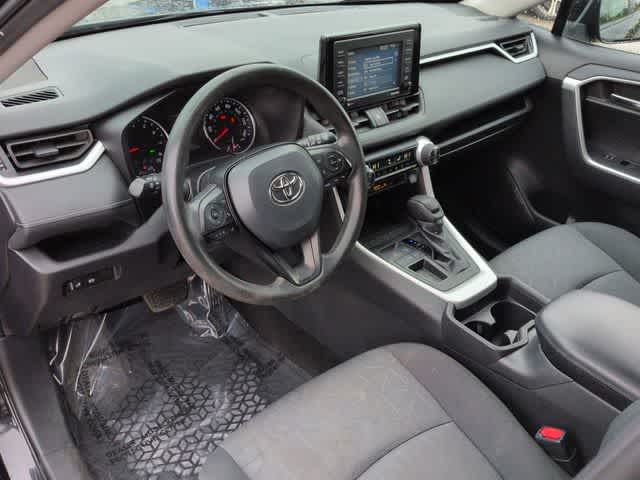 Thumbnail: 2021 Toyota RAV4 - 10