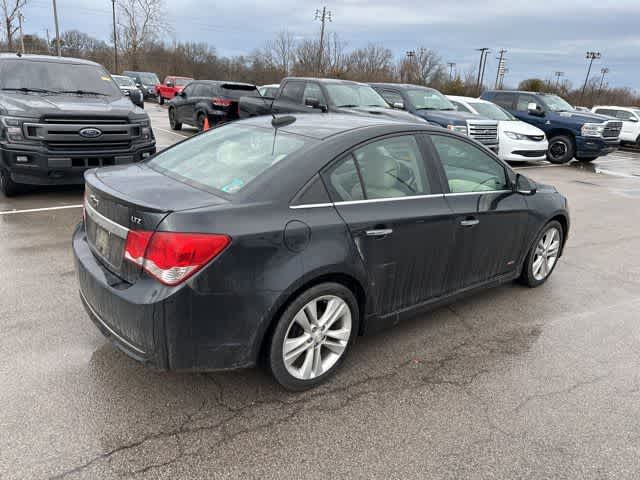 Thumbnail: 2016 Chevrolet Cruze - 16