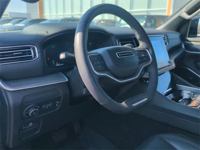 Thumbnail: 2024 Jeep Wagoneer - 10