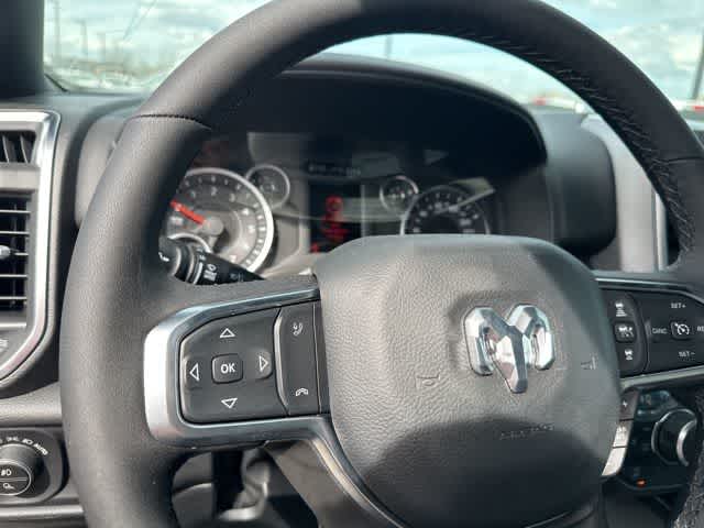 Thumbnail: 2026 RAM 1500 - 6