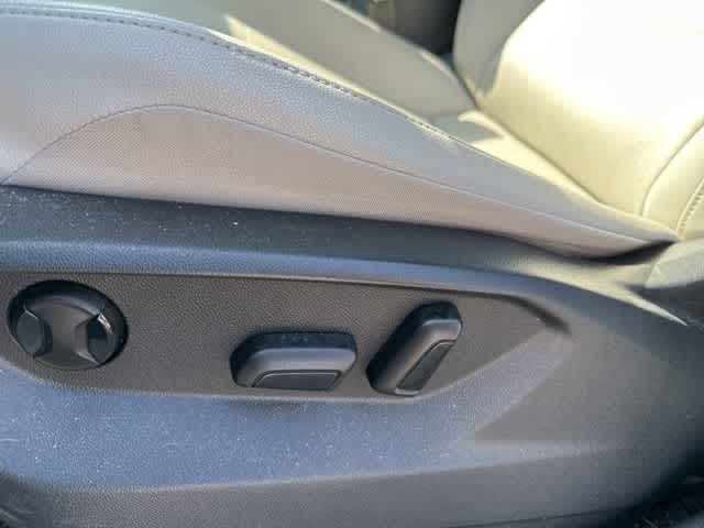 Thumbnail: 2019 Volkswagen Tiguan - 11