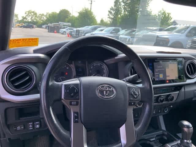 Thumbnail: 2017 Toyota Tacoma - 4