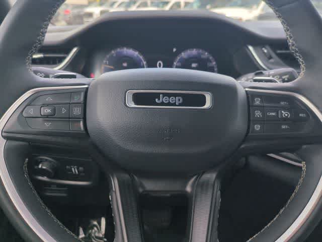 Thumbnail: 2024 Jeep Grand Cherokee L - 22