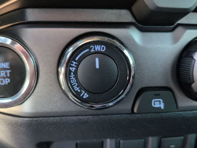 Thumbnail: 2021 Toyota Tacoma - 40