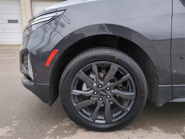 Thumbnail: 2022 Chevrolet Equinox - 14