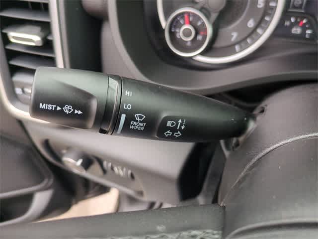 Thumbnail: 2026 RAM 1500 - 26