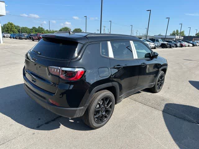 Thumbnail: 2026 Jeep Compass - 9