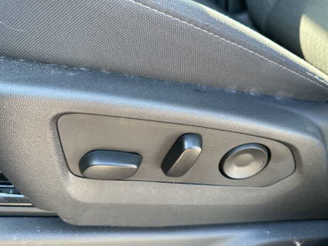 Thumbnail: 2025 Chevrolet Silverado 1500 - 6