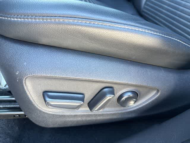 Thumbnail: 2021 Toyota Highlander - 14