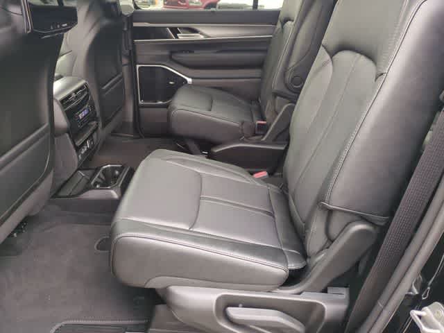 Thumbnail: 2026 Jeep Grand Wagoneer L - 21