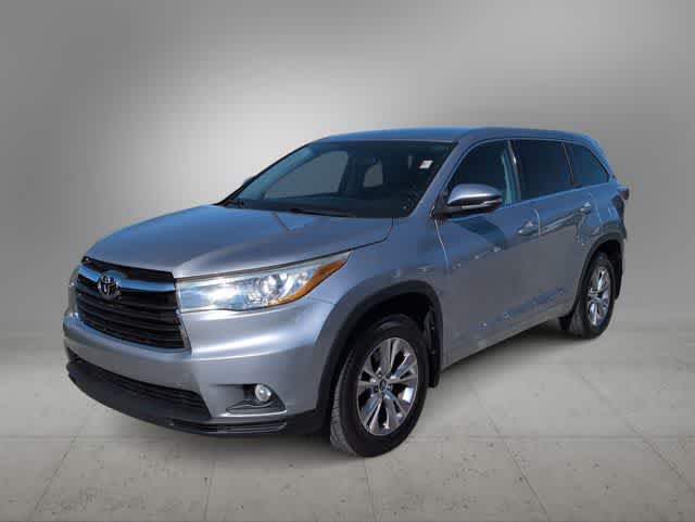Thumbnail: 2016 Toyota Highlander - 4