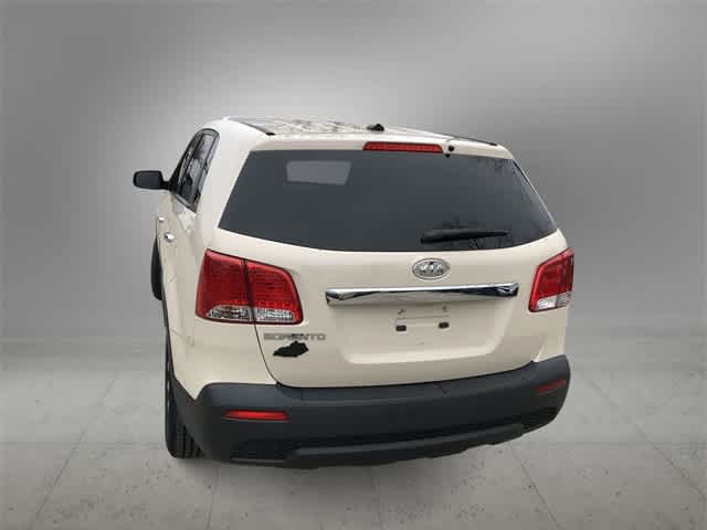 Thumbnail: 2011 Kia Sorento - 5